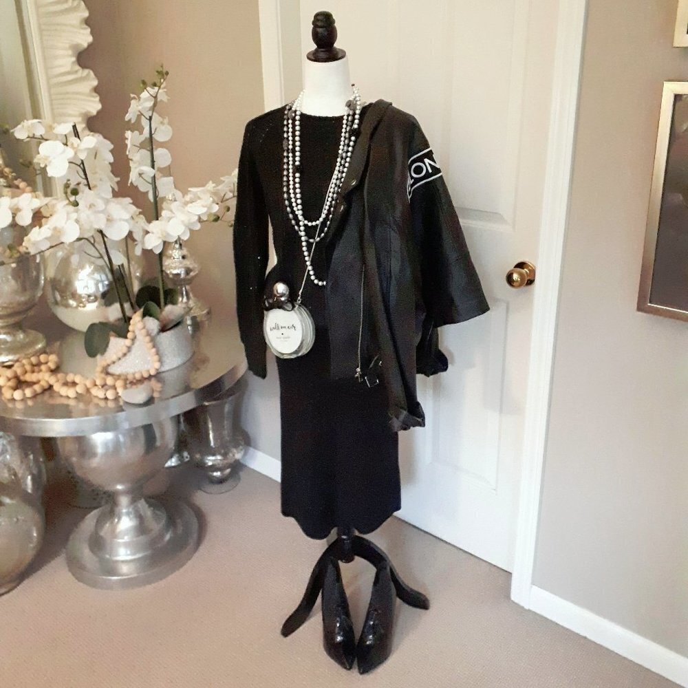 EUC Adrienne Vittadini black wool midi pencil skirt, S